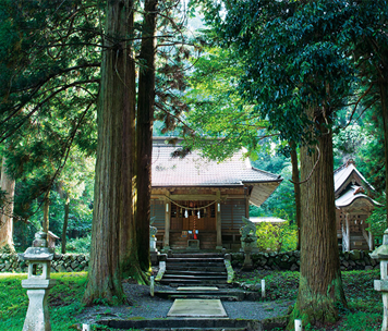 鳥取県日南町の観光スポット樂樂福神社